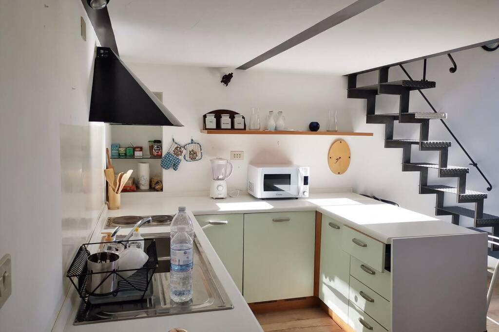 Studio Loft In The Center Sanremo For 3 People エクステリア 写真