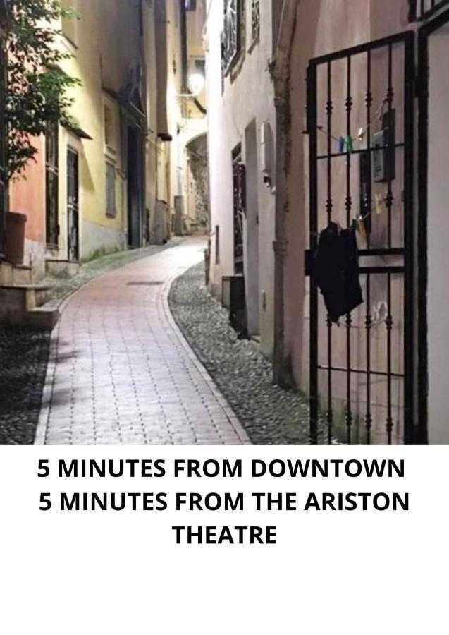 Studio Loft In The Center Sanremo For 3 People エクステリア 写真